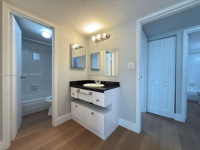 Building Photo - 4304 NW 9th Ave