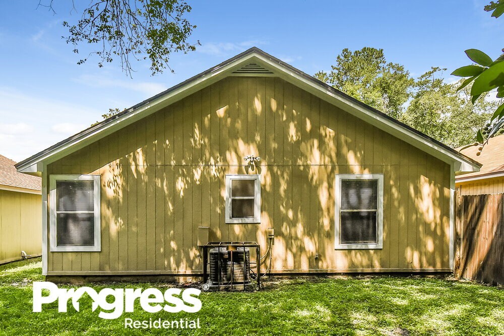 Building Photo - 10725 Meadowlea Dr