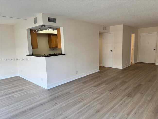 Building Photo - 2000 Atlantic Shores Blvd