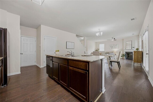 Building Photo - 3110 Boxwood Crossing