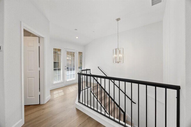 Building Photo - 14815 Avery Ranch Blvd