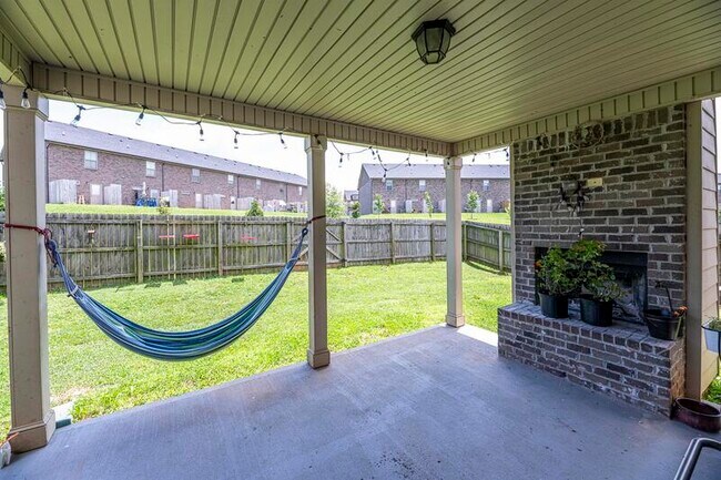 Building Photo - 2183 Bandera Dr