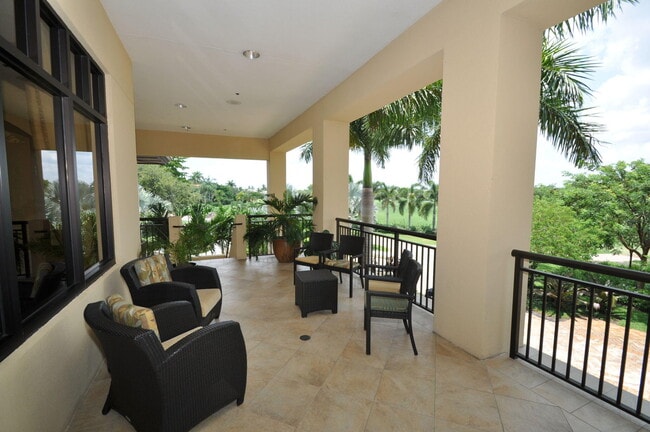 Building Photo - 7370 Orangewood Ln
