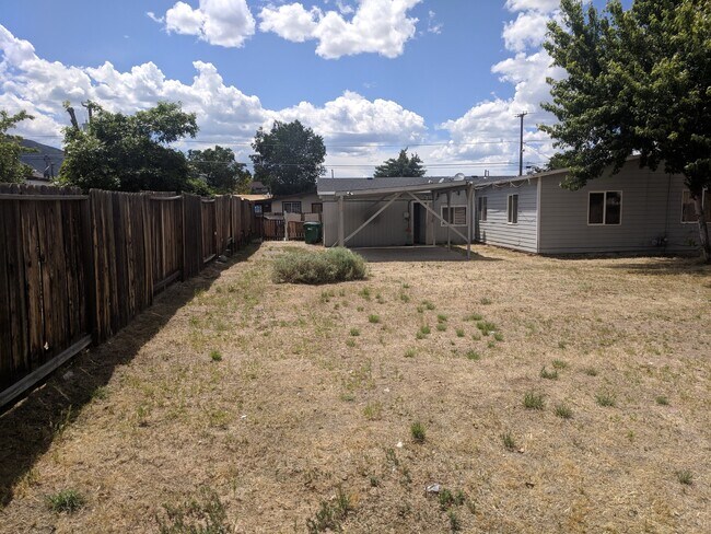 Building Photo - 11460 Andes St