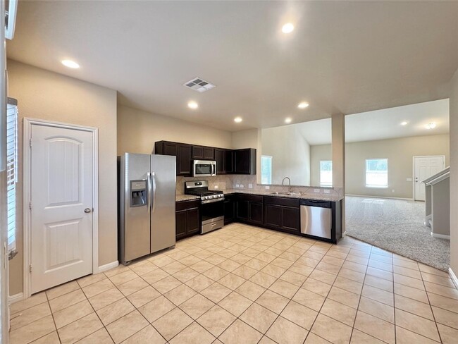 Building Photo - 1521 Maier Dr