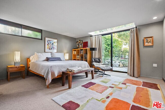 Building Photo - 28036 Sea Ln Dr