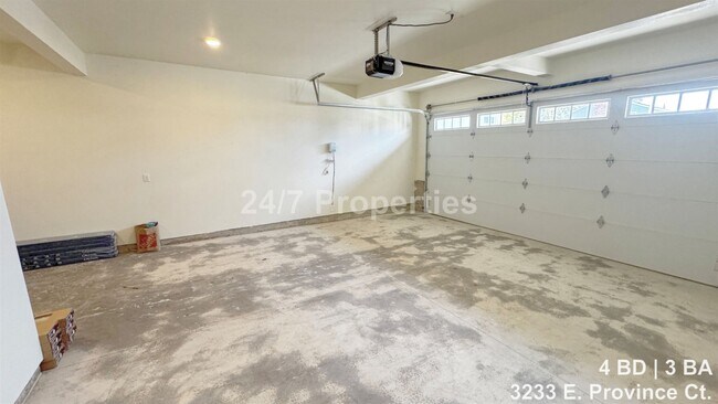 Building Photo - 3233 E Province Ct