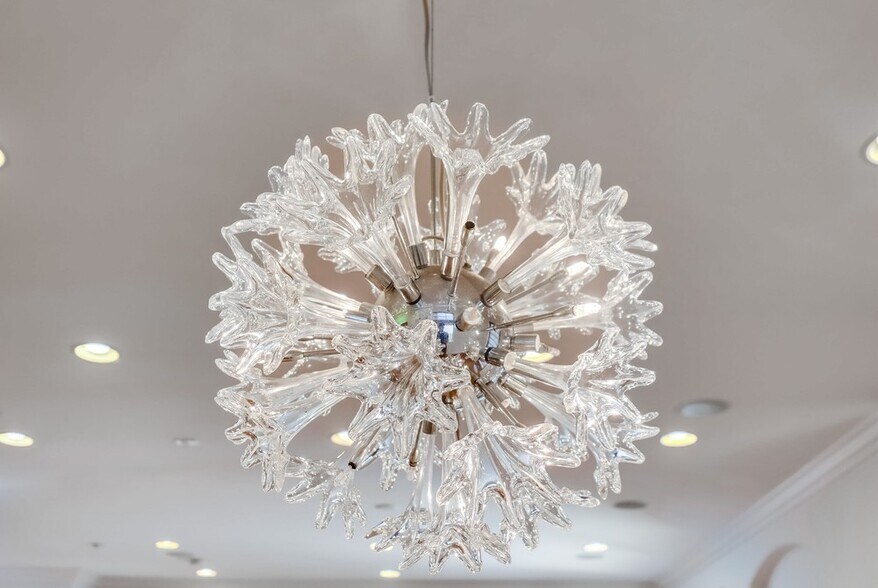 Building Photo - 1902 Marshallfield Ln