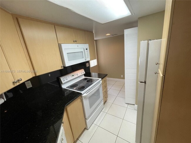 Building Photo - 2829 N Course Dr