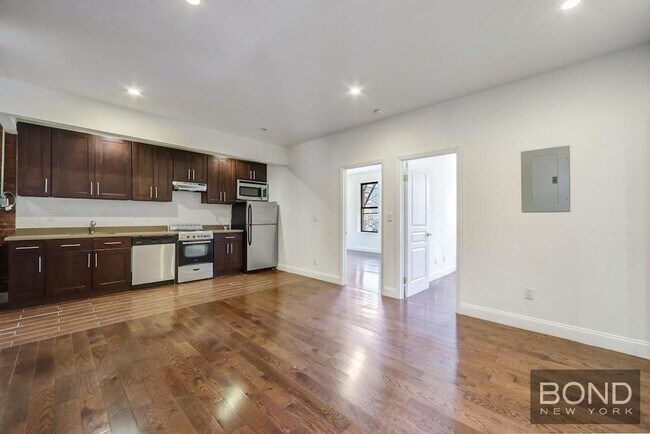 Building Photo - 285 St Nicholas Ave