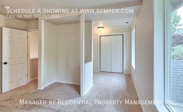 Building Photo - 23992 SW Red Fern Dr