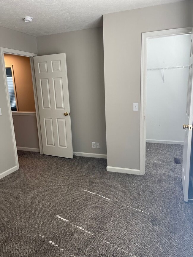 Building Photo - 3 Bed 2.5 Bath Nashville Opry Mills Area FOR LEASE