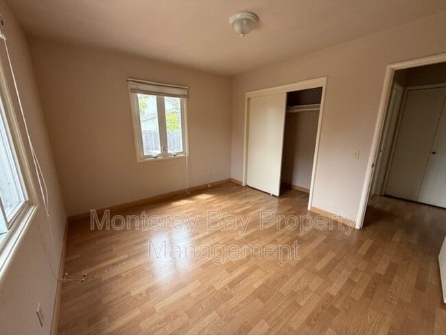 Building Photo - 22 Encina Ave