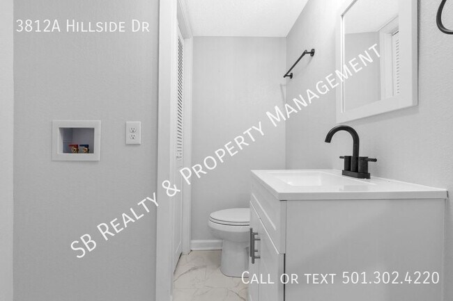 Building Photo - 3812A Hillside Dr-