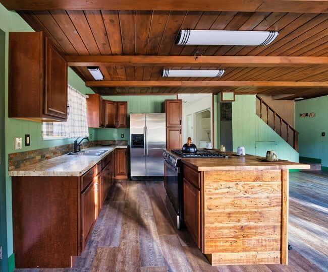 Building Photo - 16521 Mil Potrero Hwy