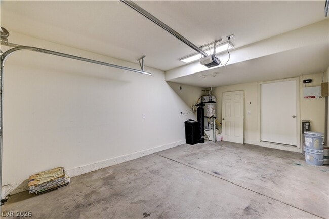 Building Photo - 1602 Coyote Run Dr