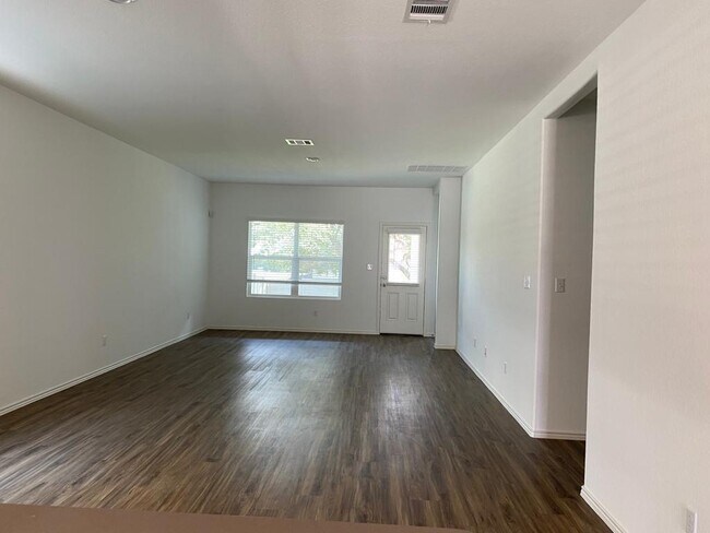Building Photo - 153 Cherry Ridge Rd