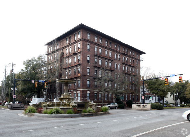 Primary Photo - Carolina Apartments