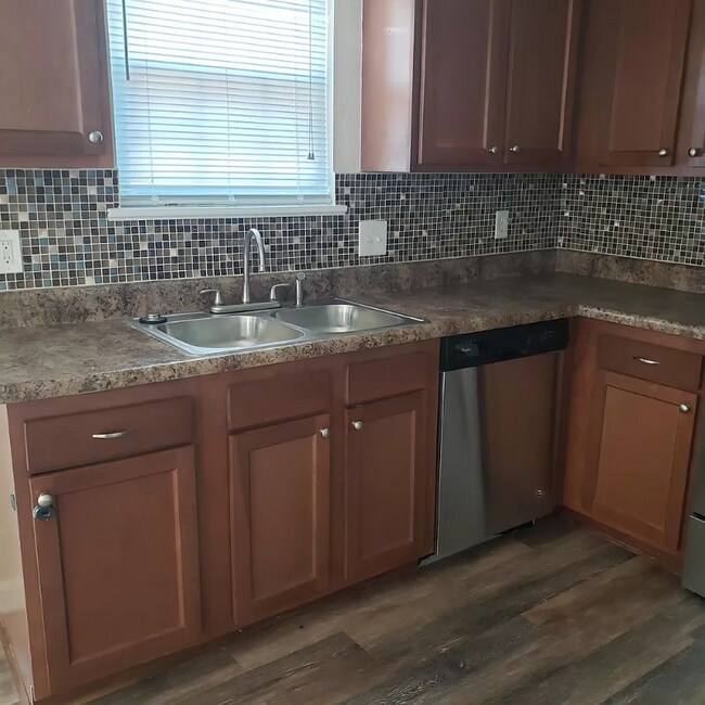 Building Photo - 1725 Olde Buckingham Rd