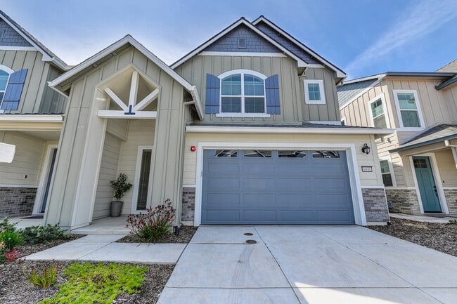 Building Photo - 6930 Peak Way