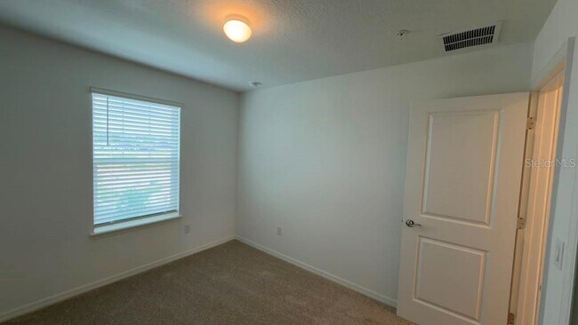 Building Photo - 4568 ORCHARD VIEW Aly