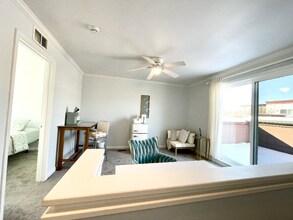 Building Photo - 5705 45th Ave