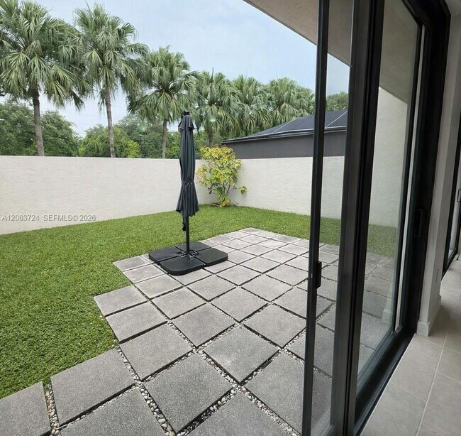 Building Photo - 10672 SW 79th Terrace
