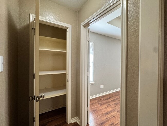 Building Photo - 11281 Grand Slam Dr