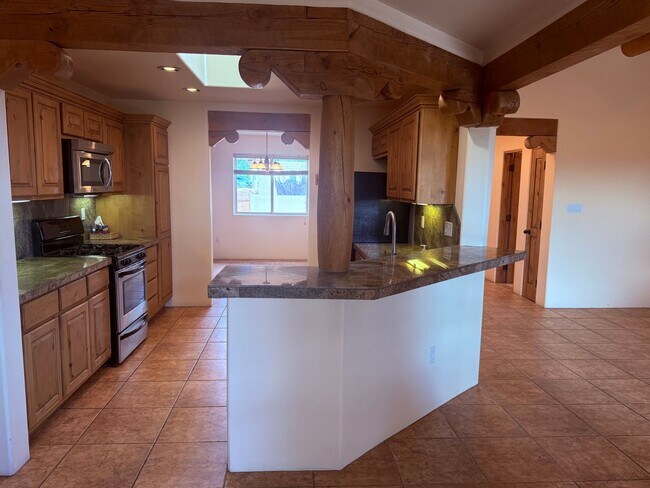 Building Photo - 54 Encantado Loop