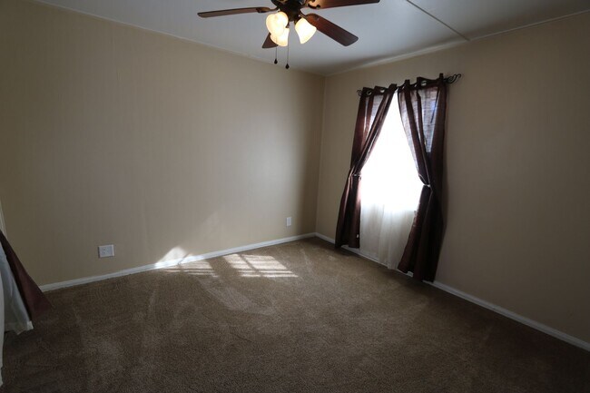 Building Photo - 2408-2410 Flint Hills Dr