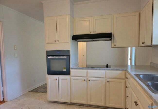 Building Photo - 3315 Charleston Ave NW