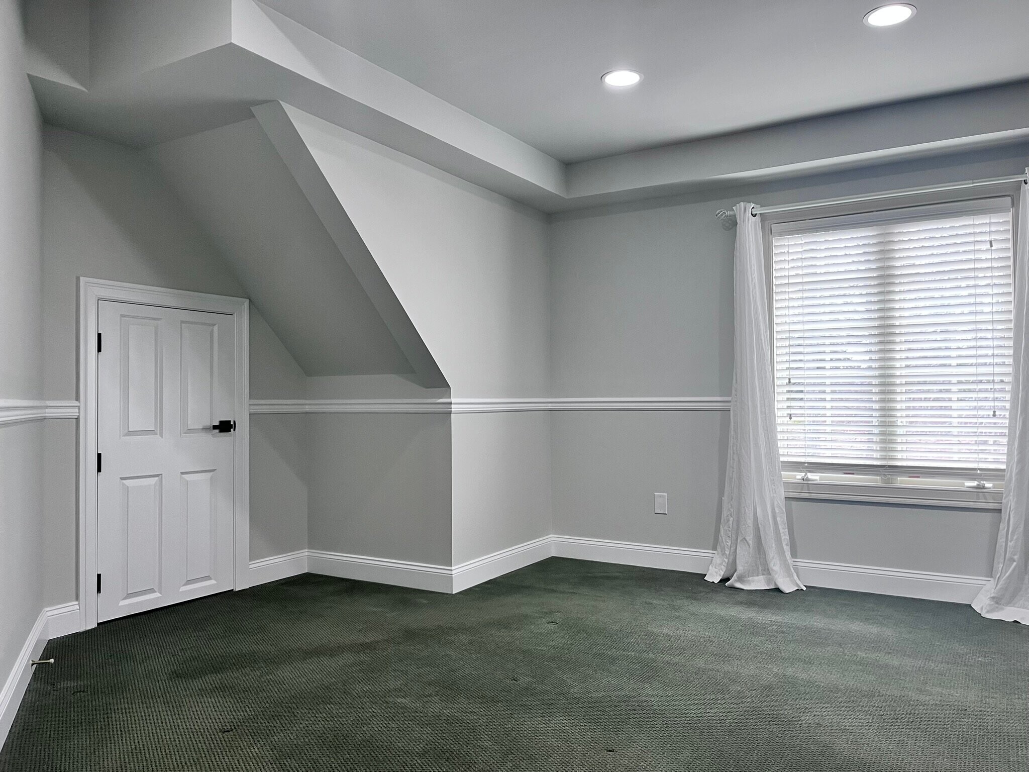 Building Photo - 2614 Boston Post Rd