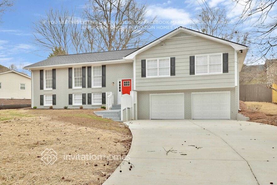 Building Photo - 2082 Cezar Dr