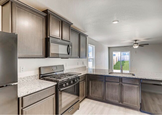 Building Photo - 7376 Blue River Ave