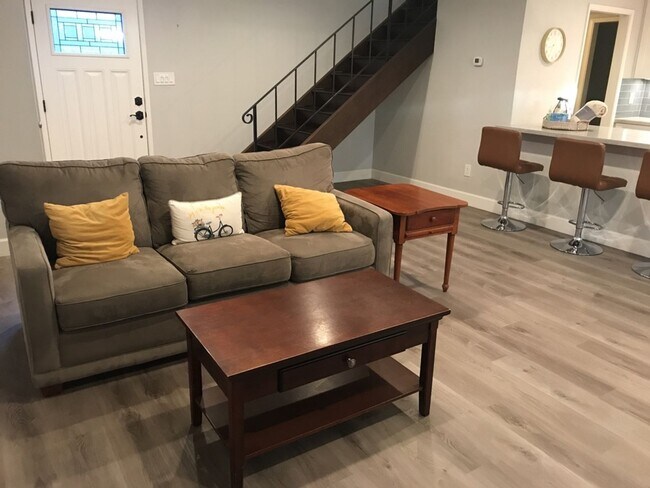 Building Photo - Beautiful Home in West Davis