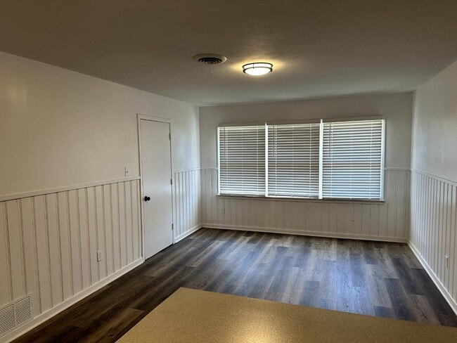 Building Photo - 5006 11th St