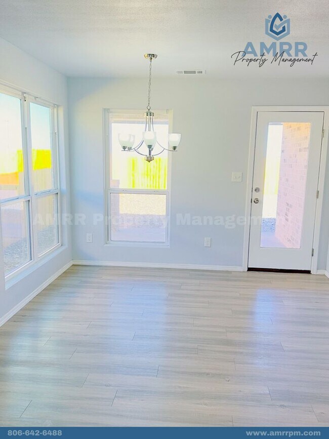 Building Photo - 1635 Wrigley Dr