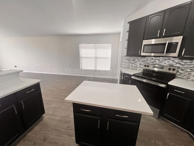 Building Photo - 3930 Lakeside Reserve Ln