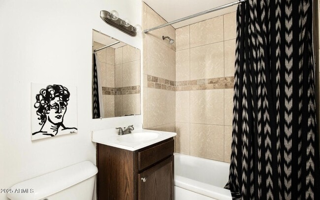 Building Photo - 3914 E Cheery Lynn Rd