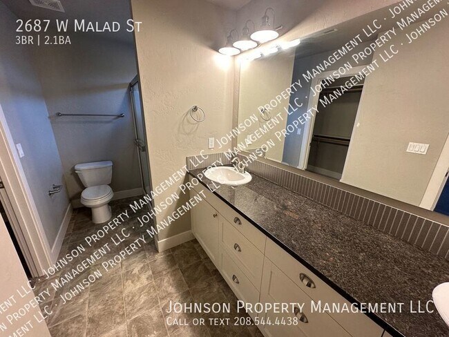 Building Photo - 2687 W Malad St