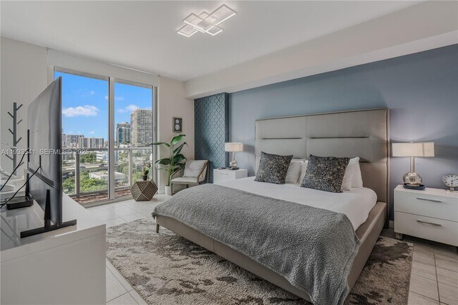 Building Photo - 3900 Biscayne Blvd