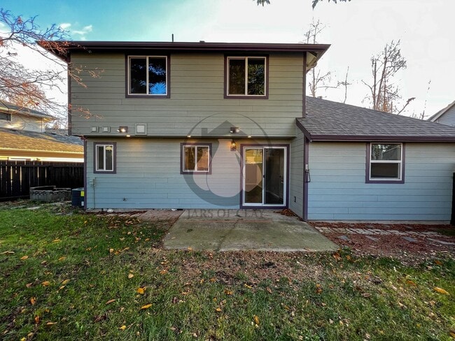 Building Photo - Charming Keizer Home-Coming First week of February