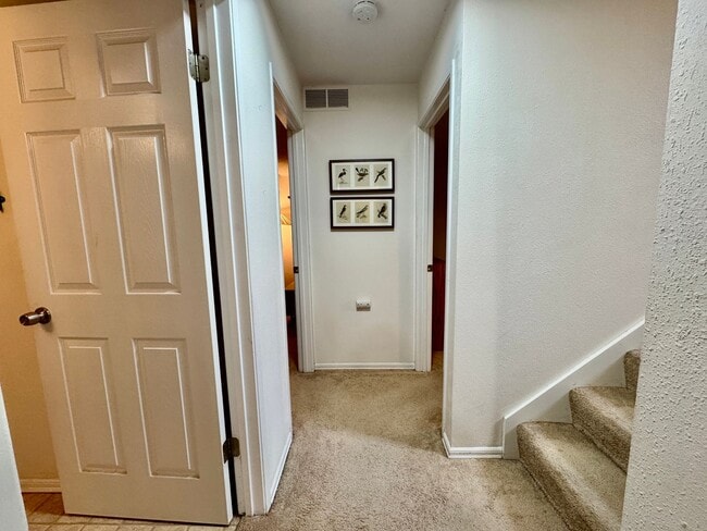 Building Photo - ***MOVE IN SPECIAL!!!*** Fully Furnished 4-bedroom, 2-bath home with Beautiful Backyard in Renton