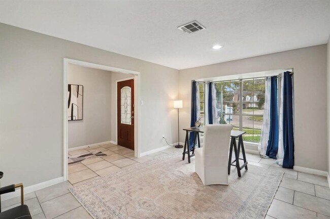 Building Photo - 1703 Westmere Ct