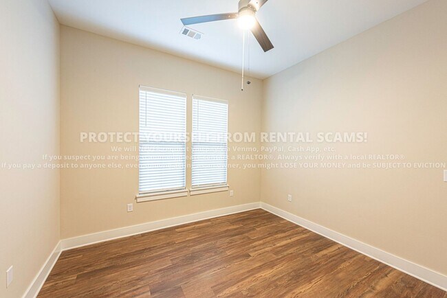 Building Photo - 101 S Hill Ave