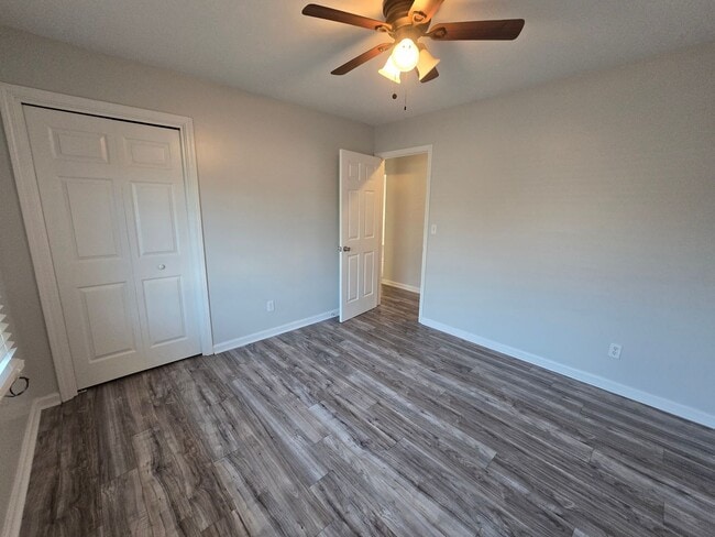 Building Photo - 1091 Pleasant Oak Dr