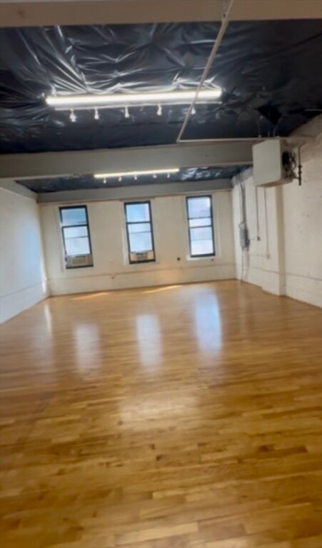 Building Photo - 145 Pearl St