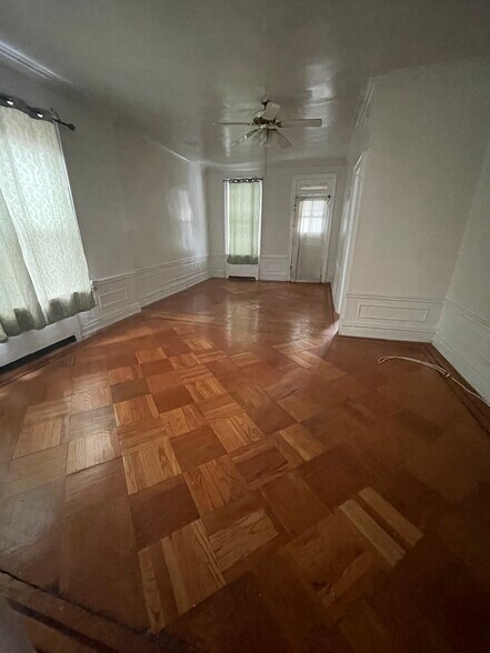 Living room - 17 Ludlam Pl