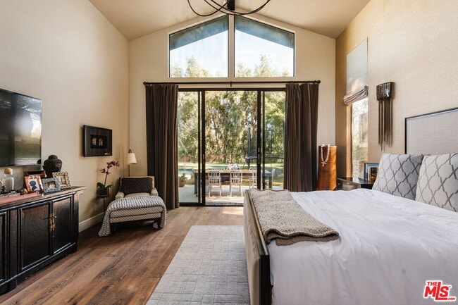 Building Photo - 15490 Milldale Dr