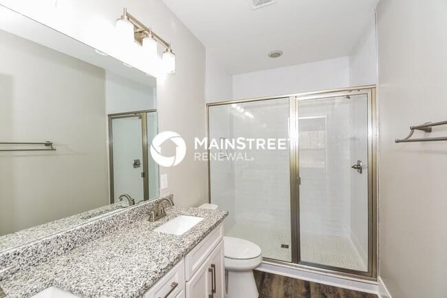 Building Photo - 2 Bedroom Pet-Friendly Home in Lebanon, TN with Main Street Renewal